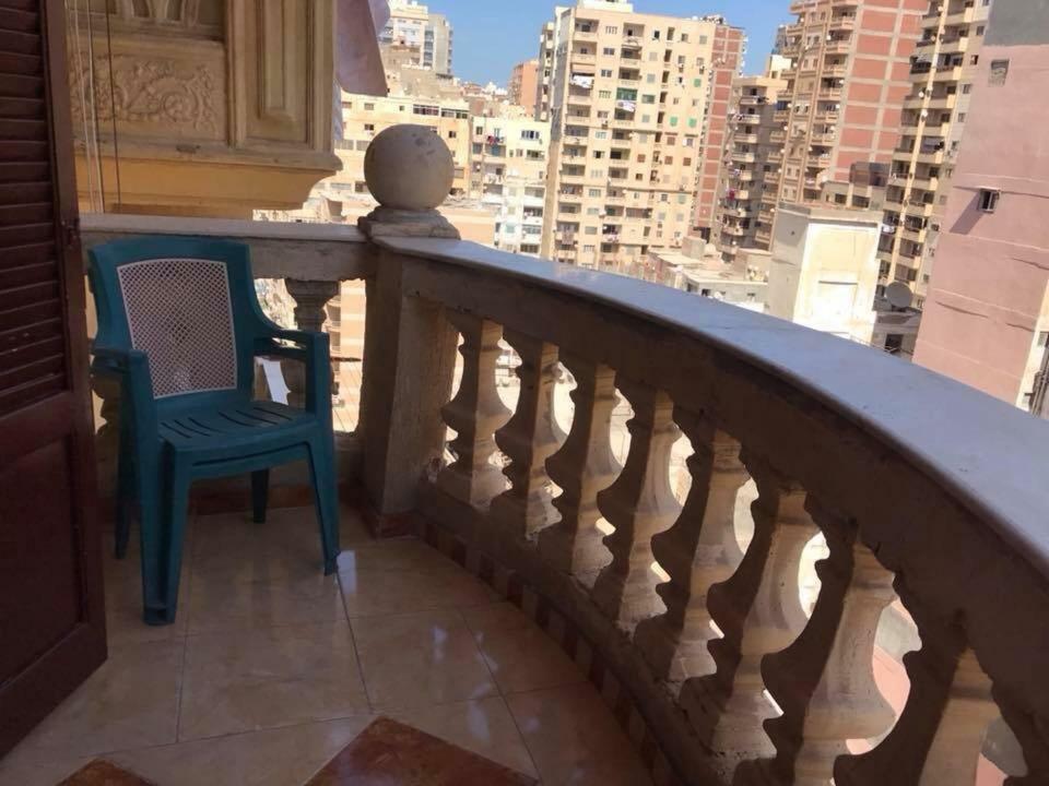 Cozy New 2 Bd Amazing Beach View Next To Hilton Hotel Family Only !العائلات فقط Αλεξάνδρεια Εξωτερικό φωτογραφία